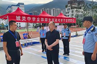 墨菲谈复出后献暴扣：要让人们知道我依然有很强的运动能力